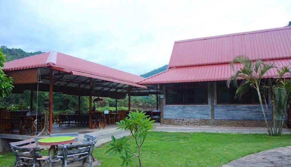 Khun Mai Baan Suan Resort Mae Ai Exterior photo
