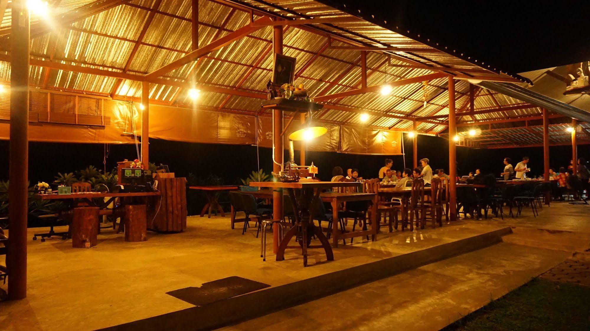 Khun Mai Baan Suan Resort Mae Ai Exterior photo