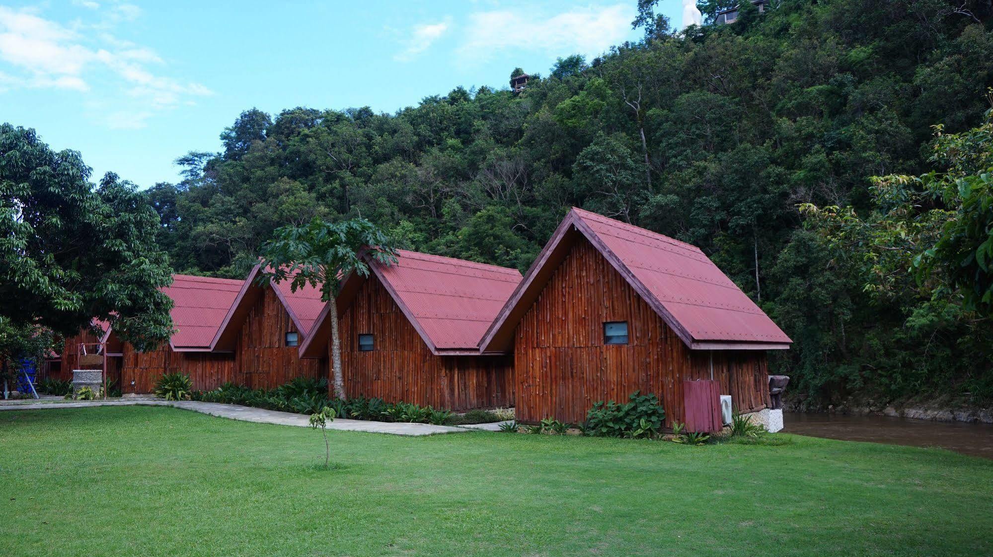 Khun Mai Baan Suan Resort Mae Ai Exterior photo