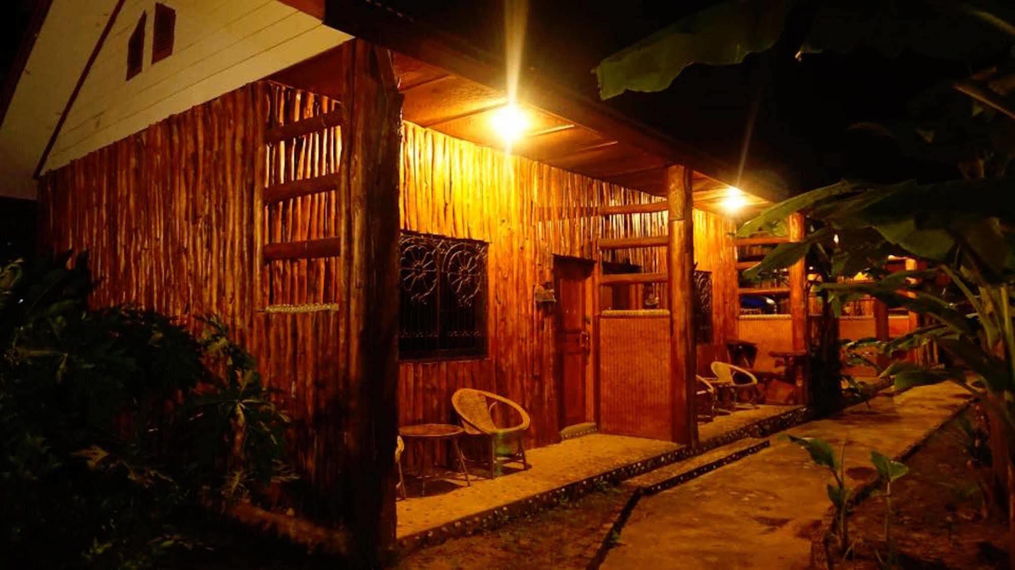 Khun Mai Baan Suan Resort Mae Ai Exterior photo